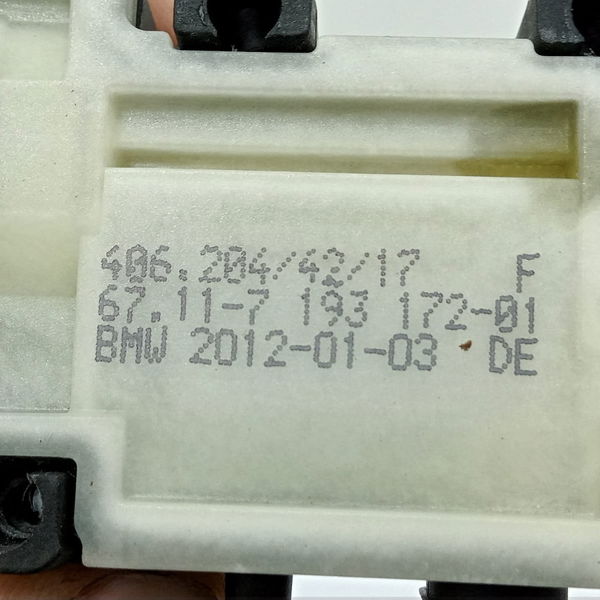 Trava Portinhola Bmw X1 2012