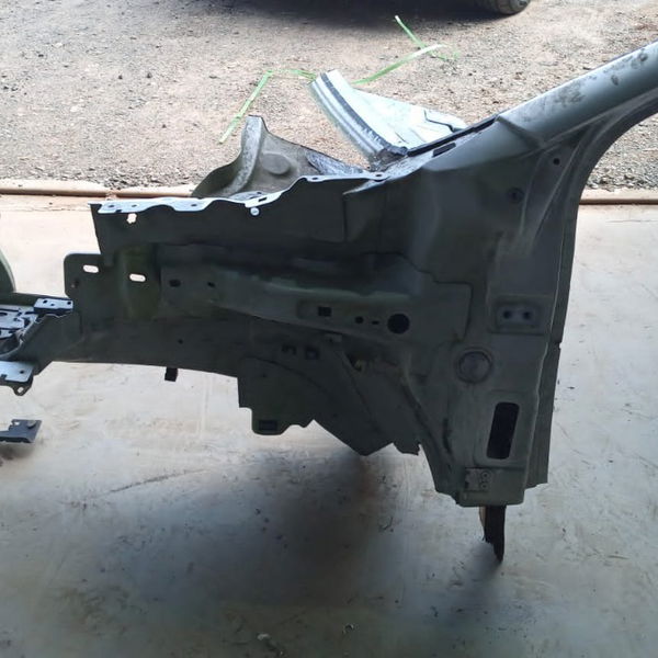 Caixa De Roda Esquerda Peugeot 2008 2018