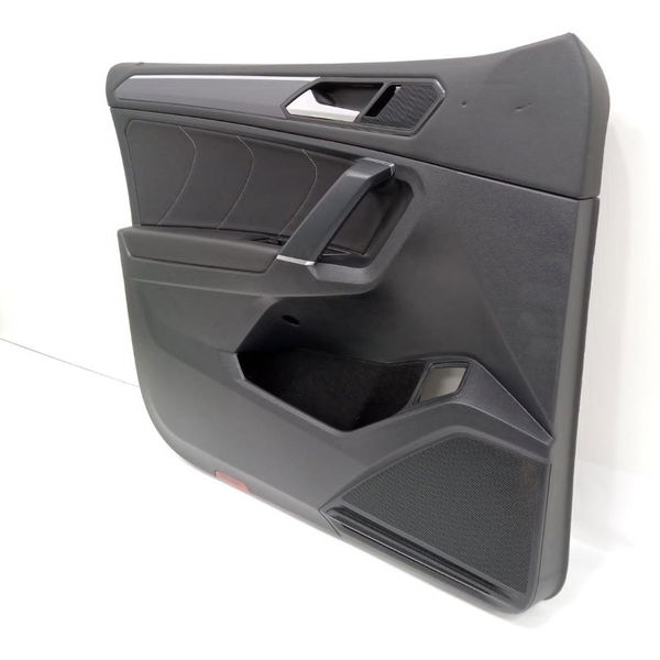 Forro Porta Dianteira Esquerda Vw Tiguan R-line 2018 Detalhe