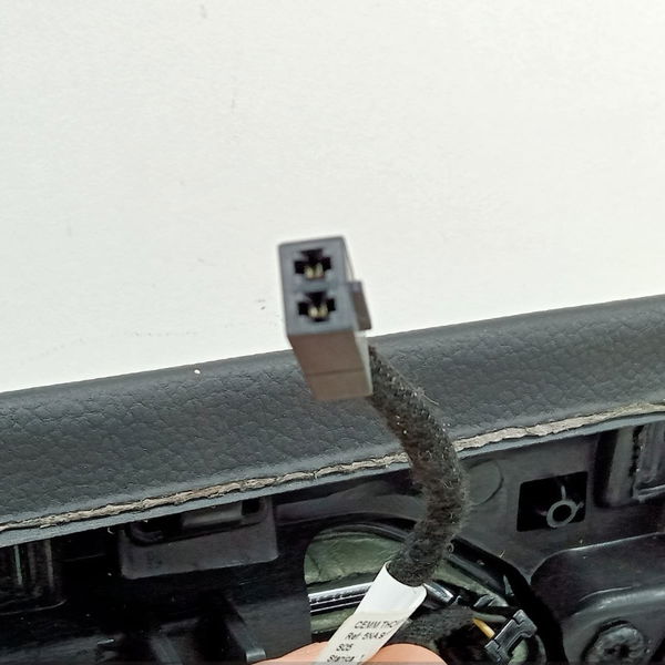Forro Porta Dianteira Esquerda Vw Tiguan R-line 2018 Detalhe