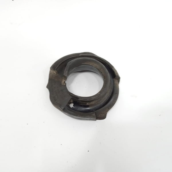 Batente Superior Mola Traseira Esquerda Bmw X1 2012 Detalhe