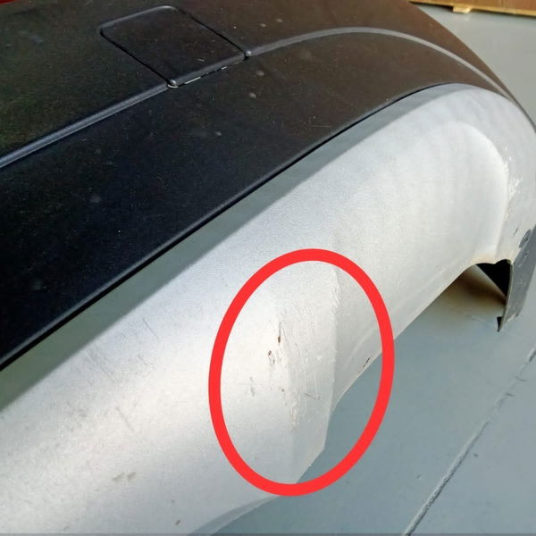 Para-choque Traseiro Bmw X1 2012 Detalhe