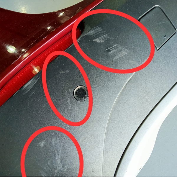 Para-choque Traseiro Bmw X1 2012 Detalhe