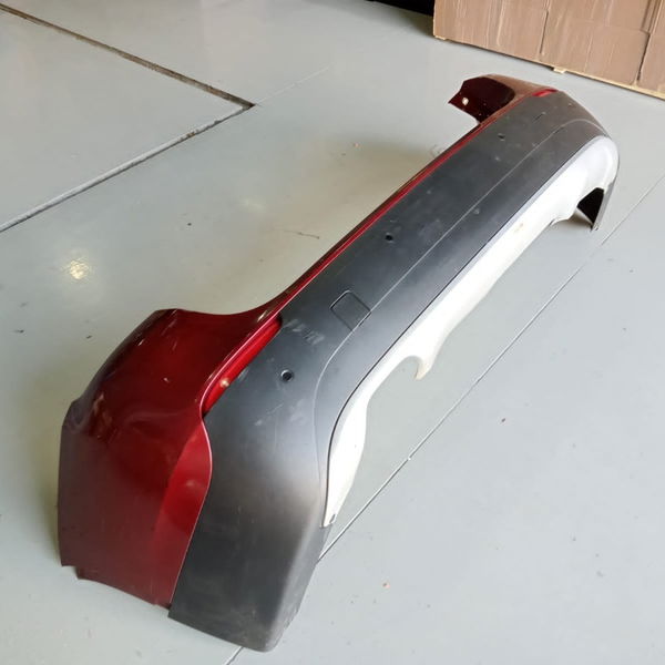 Para-choque Traseiro Bmw X1 2012 Detalhe