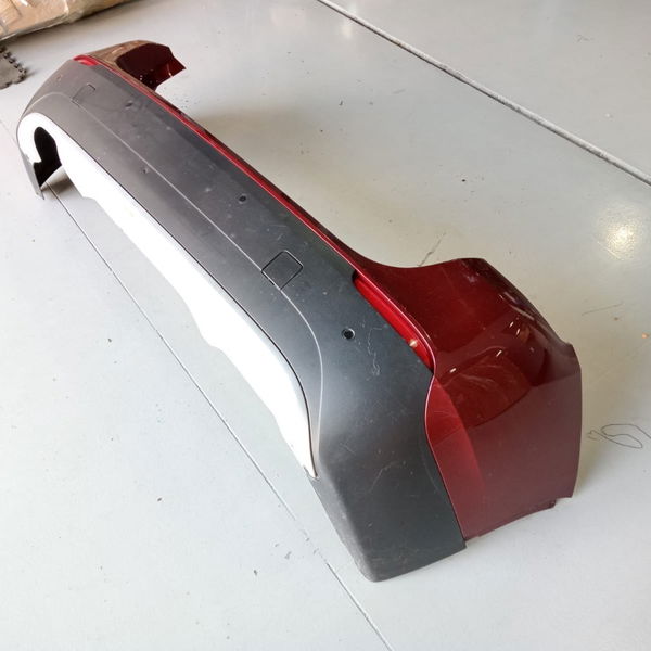 Para-choque Traseiro Bmw X1 2012 Detalhe