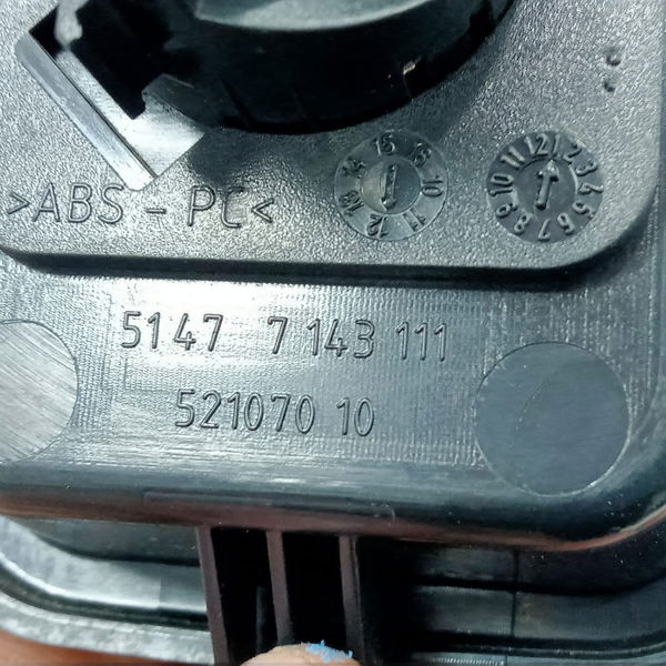 Tomada 12v Porta Malas Bmw X1 2012