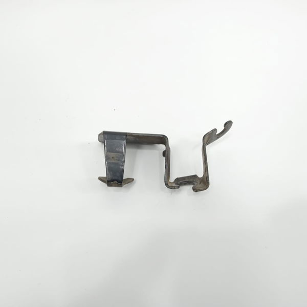 Suporte Sensor Abs Dianteiro Esquerdo Bmw X1 2012