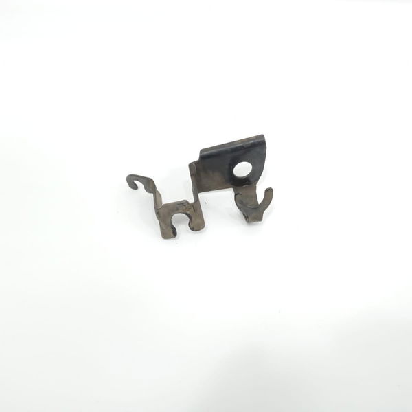 Suporte Sensor Abs Dianteiro Esquerdo Bmw X1 2012