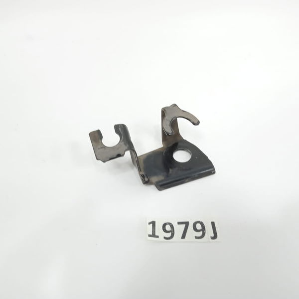 Suporte Sensor Abs Dianteiro Direito Bmw X1 2012