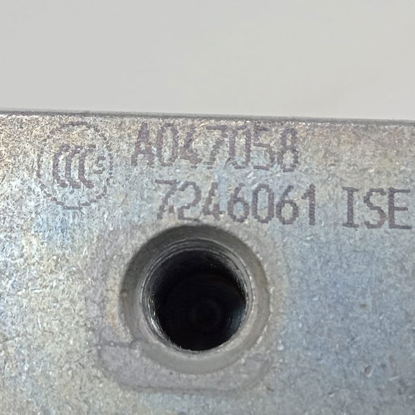 Dobradiça Superior Porta Traseira Esquerda Bmw 328i 2014