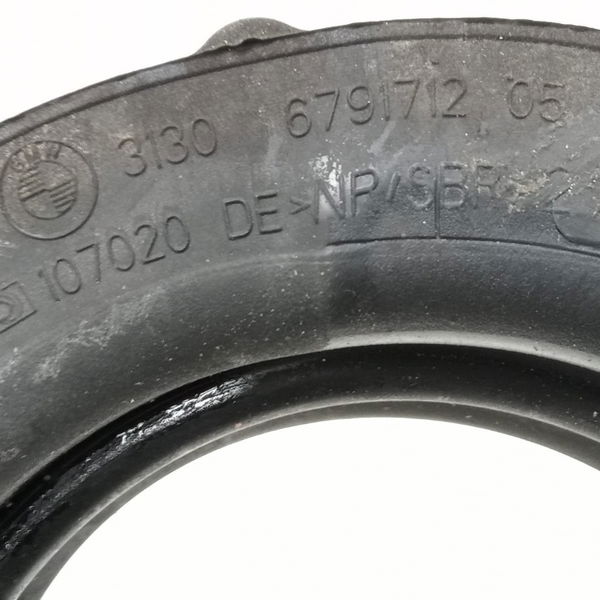 Batente Superior Mola Dianteira Esquerda Bmw 328i 2014