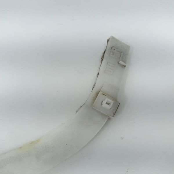 Suporte Parachoque Traseiro Esquerdo Mitsubishi Lancer 2016
