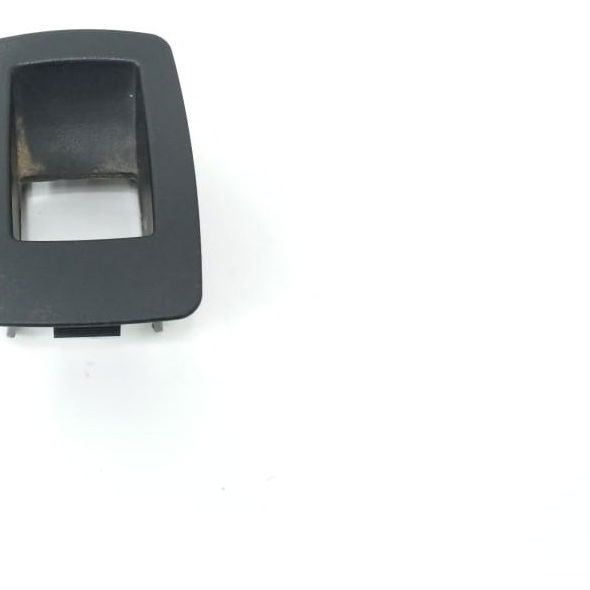 Moldura Botão Vidro Traseiro Direito Bmw 328i 2014
