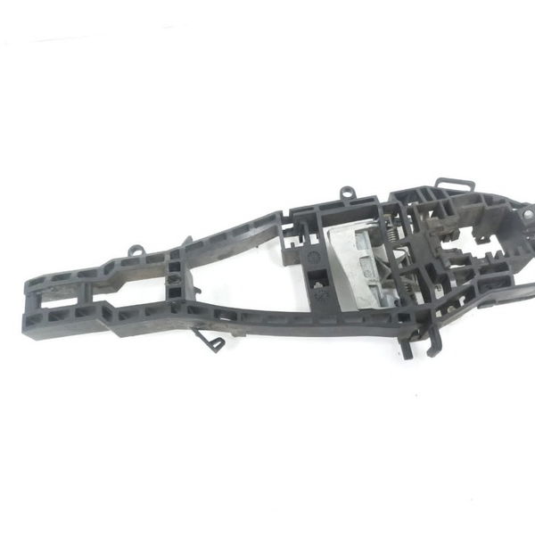 Suporte Maçaneta Externa Porta Dianteira Direi Bmw 328i 2014