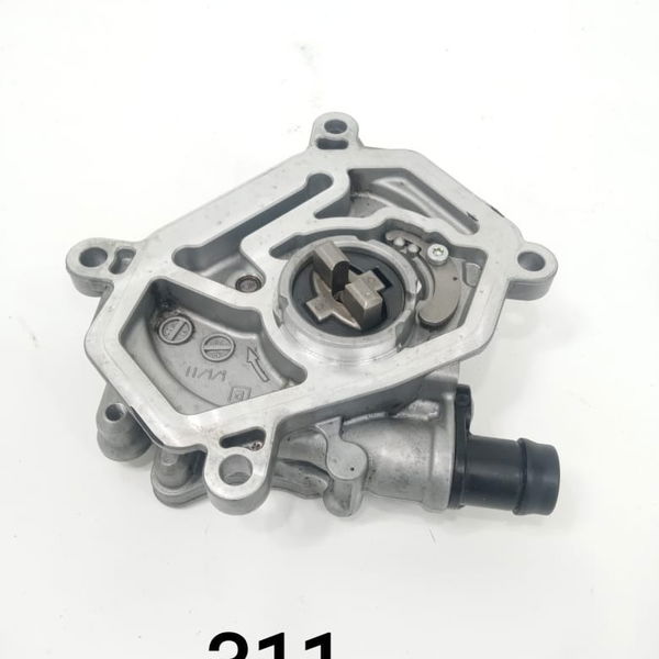 Bomba De Vácuo Mercedes Cla 200 2015 A2701800901