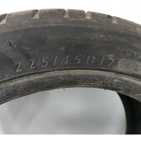 Pneu Dunlop Sport 225/45 R17 Dot 0915