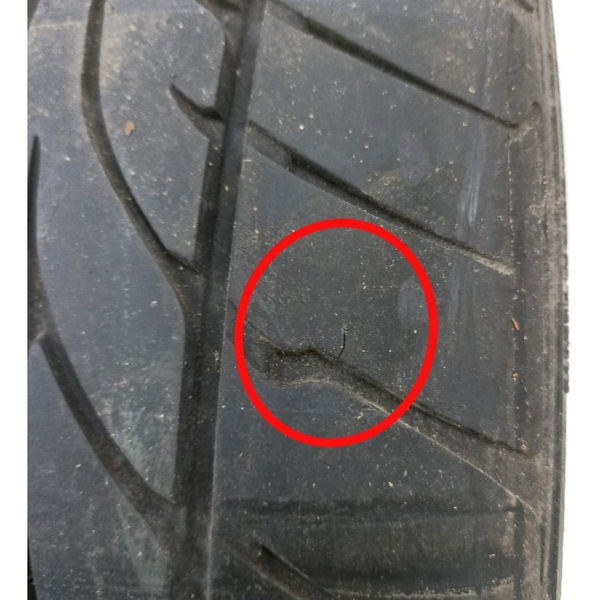 Pneu Dunlop Sp Sport 245/40 R17 Dot 1313