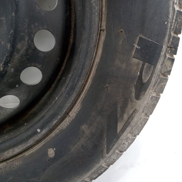 Estepe Pirelli P7 P 195/65r15 