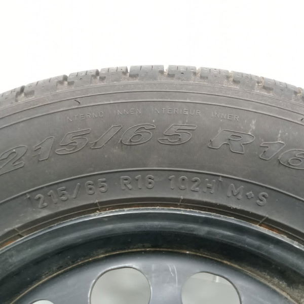 Pneu Pirelli Scorpion Verde 215/65r16