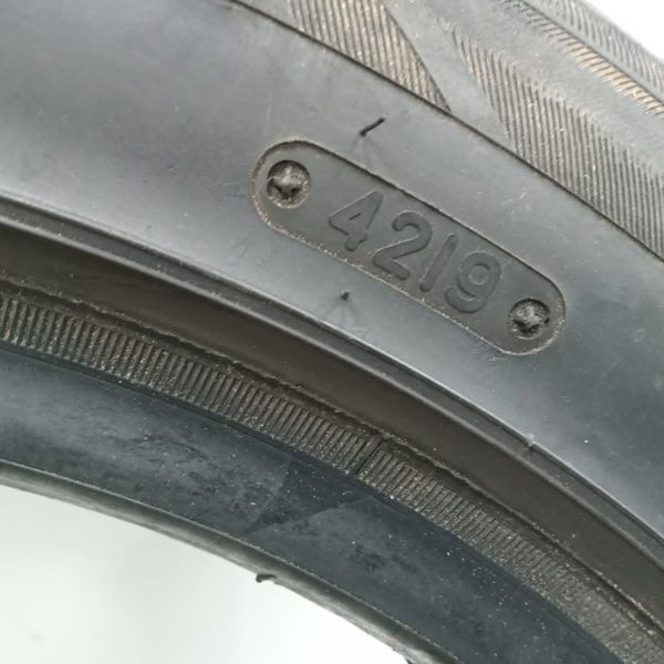 Pneu Diamondback Dsh11 205/55 R16 Detalhe 