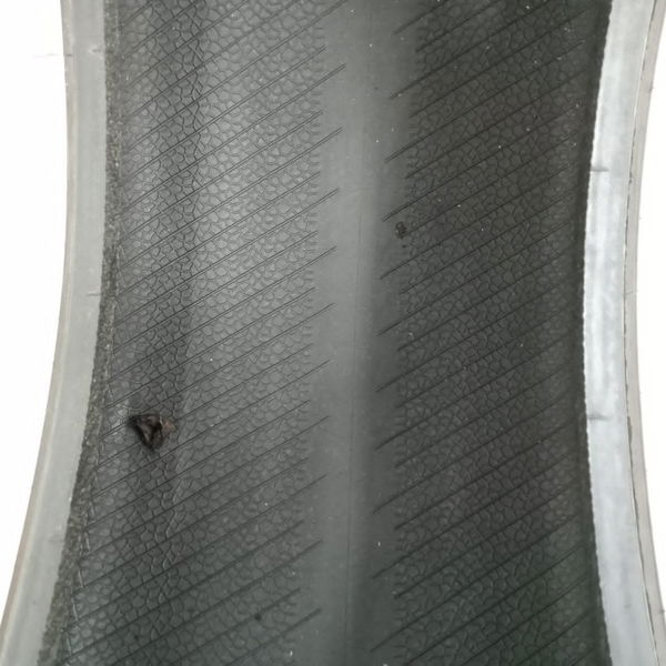 Pneu Diamondback Dsh11 205/55 R16 Detalhe 