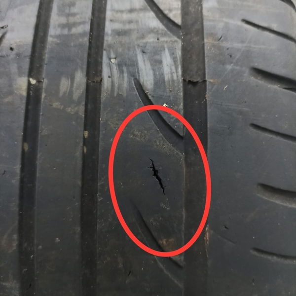 Pneu Delinte Thunder D7 225/45 R17 Dot 2217