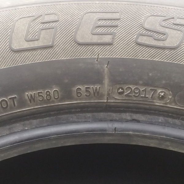 Pneu Bridgestone Dueler H/t 684 265/60r18 Detalhe Dot 2917