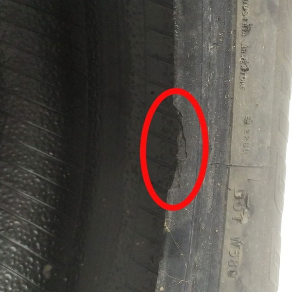 Pneu Bridgestone Dueler H/t 684 265/60r18 Detalhe Dot 2917