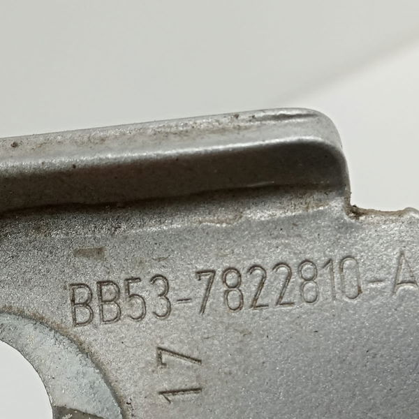 Dobradiça Inferior Porta Traseira Direita Ka 1.0 Hatch 2015
