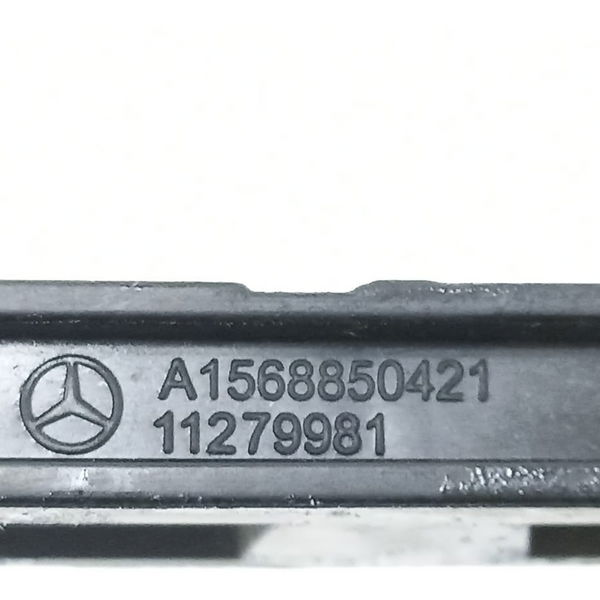 Guia Direito Parachoque Traseiro Mercedes Gla200 2018