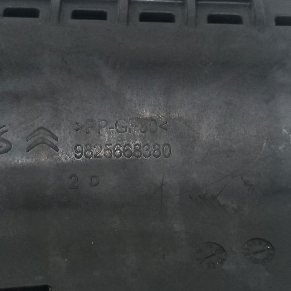 Guia Vidro Porta Traseira Esquerda Citroen C4 Cactus 2022