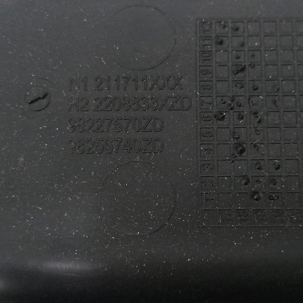 Porta Treco Tomada 12v Citroen C4 Cactus 2022