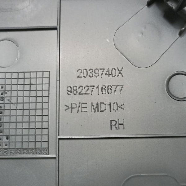 Tampa Lateral Direita Painel Citroen C4 Cactus 2022