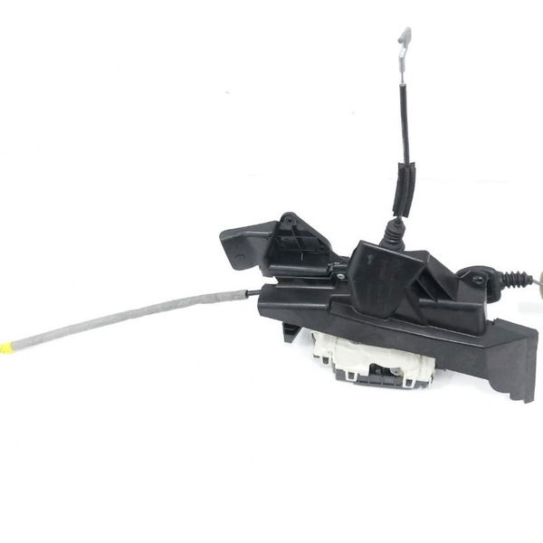 Fechadura Porta Dianteira Esquerda Mercedes C180 2013