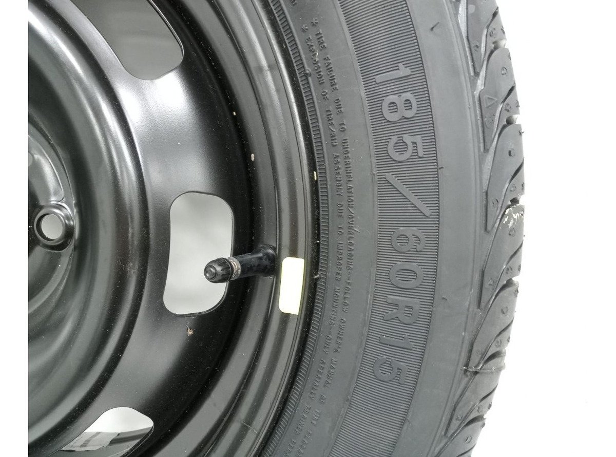 Longa Duração: Citroën cobra caro para repor pneu furado do C4 Cactus