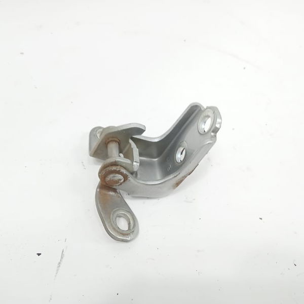 Dobradiça Inferior Porta Traseira Direita Crv 2.0 4x2 2010