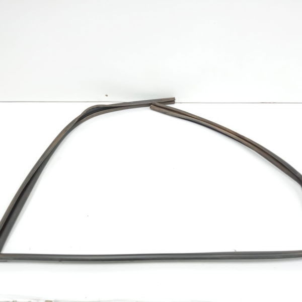 Guarnição Porta Traseira Direita Honda Crv 2.0 4x2 2010