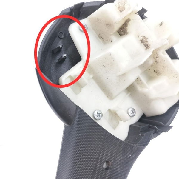 Puxador Porta Dianteira Esquerda Honda Crv 2.0 4×2 2010