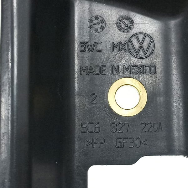 Acabamento Maçaneta Tampa Traseira Vw Jetta 2014 N1