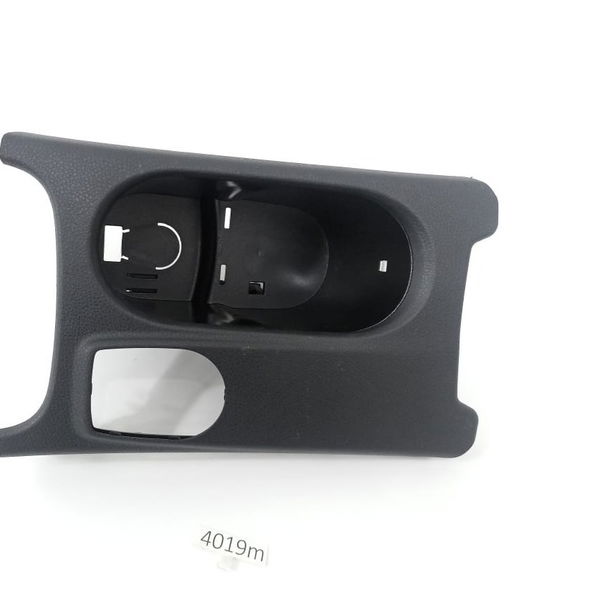 Acabamento Porta Copos Mercedes C180 2016