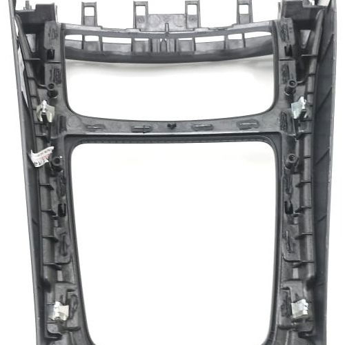 Moldura Console Central Mercedes Gla200 2018