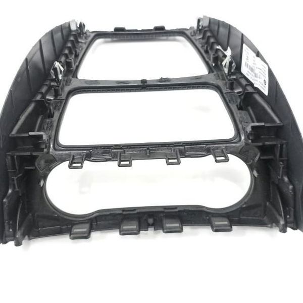 Moldura Console Central Mercedes Gla200 2018