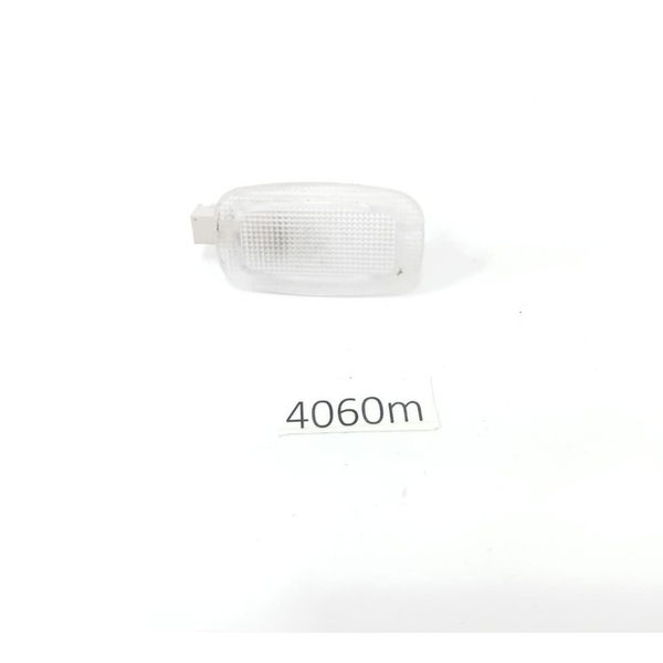 Luz Cortesia Banco Dianteiro Direito Mercedes Gla200 2015
