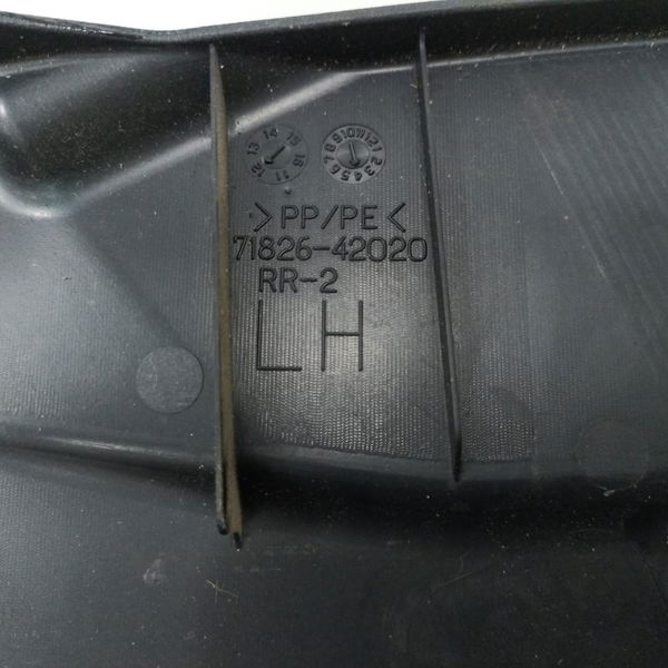 Acabamento Banco Trase Esquerdo Toyota Rav4 2018 7182642020