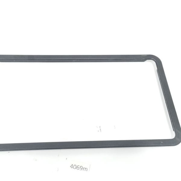 Suporte Acabamento Banco Traseiro Direito Vw Passat 2013