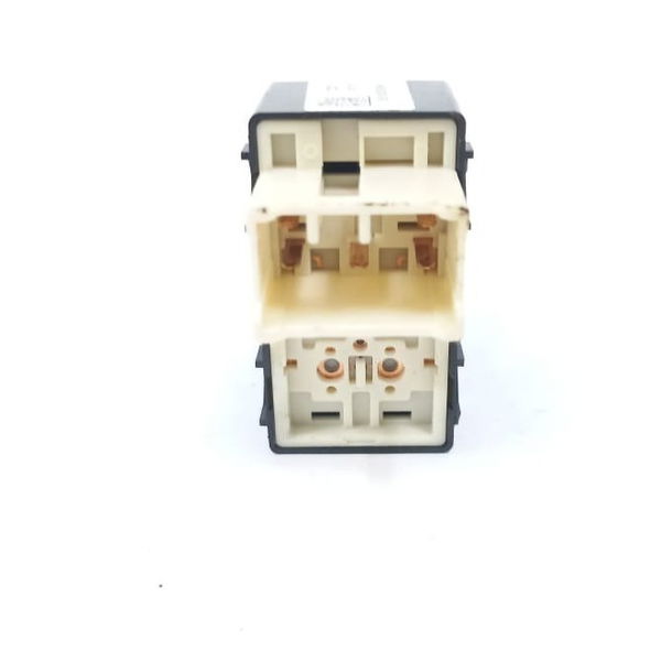 Botão Vidro Porta Dianteira Direita Hb20 1.0 M Comfort 2022