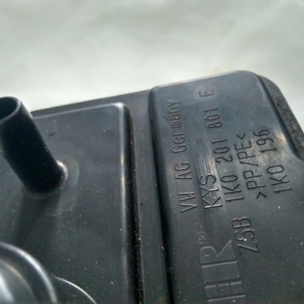 Filtro Canister Volkswagen Jetta 2.0 2014
