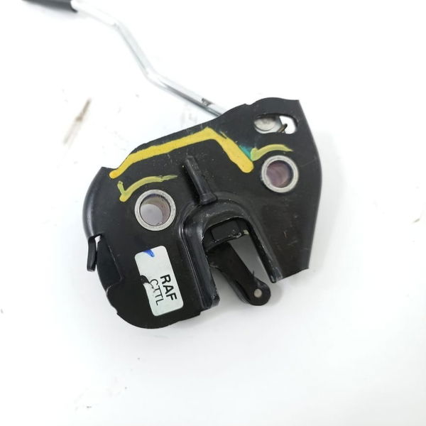 Fechadura Trava Encosto Banco Trasei Hb20 1.0 M Comfort 2022