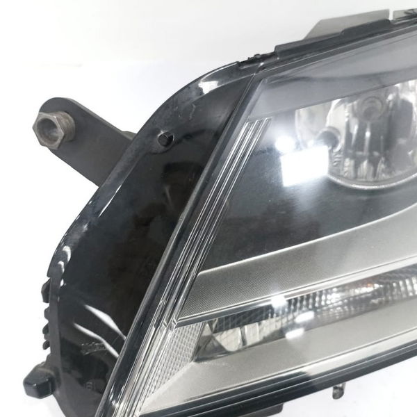 Farol Esquerdo Vw Passat Variant 2.0 Tsi 2012