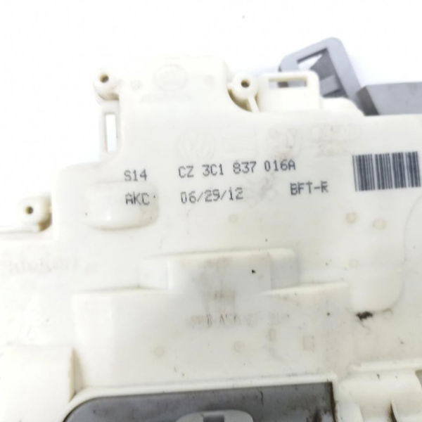 Fechadura Porta Dianteira Direita Passat Variant 2.0tsi 2013